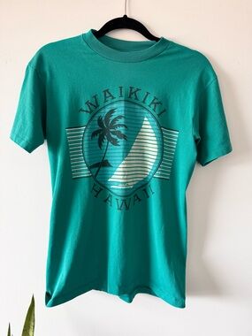 Vintage Waikiki Hawaii Graphic Tee in Teal